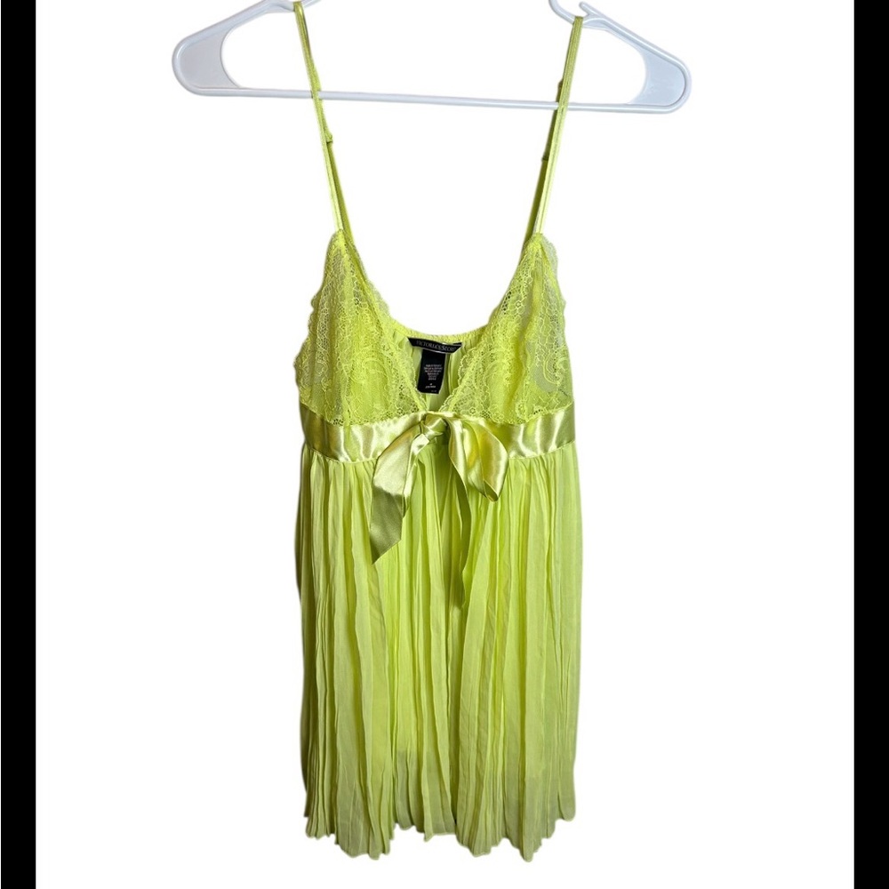 Victorias Secret Neon Yellow Lace Pleated Babydoll Slip Size Medium